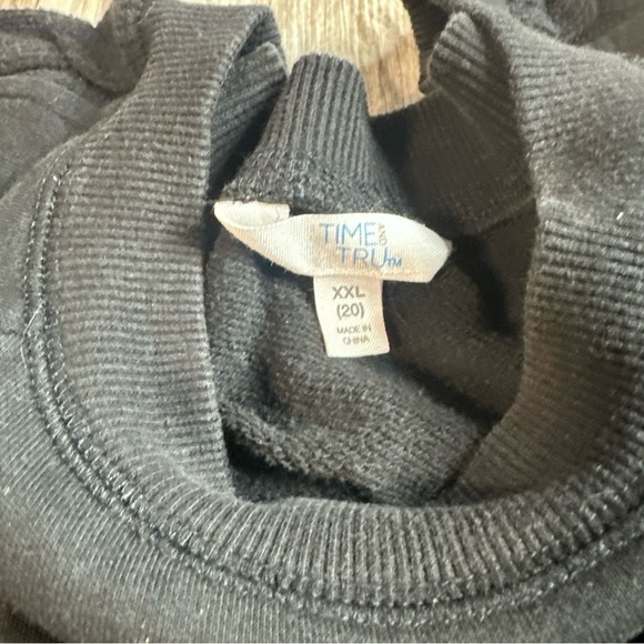Time And Tru 2XL Pullover Sweater, Black - Picture 4 of 5